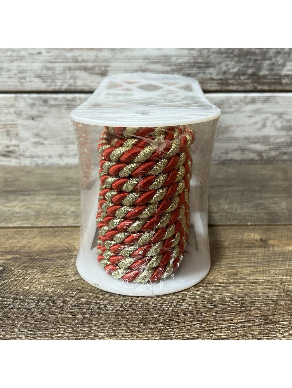 NEW Simplicity 5/16” Twisted Cord Trim Red & Metallic Gold 12 Yards Beautiful